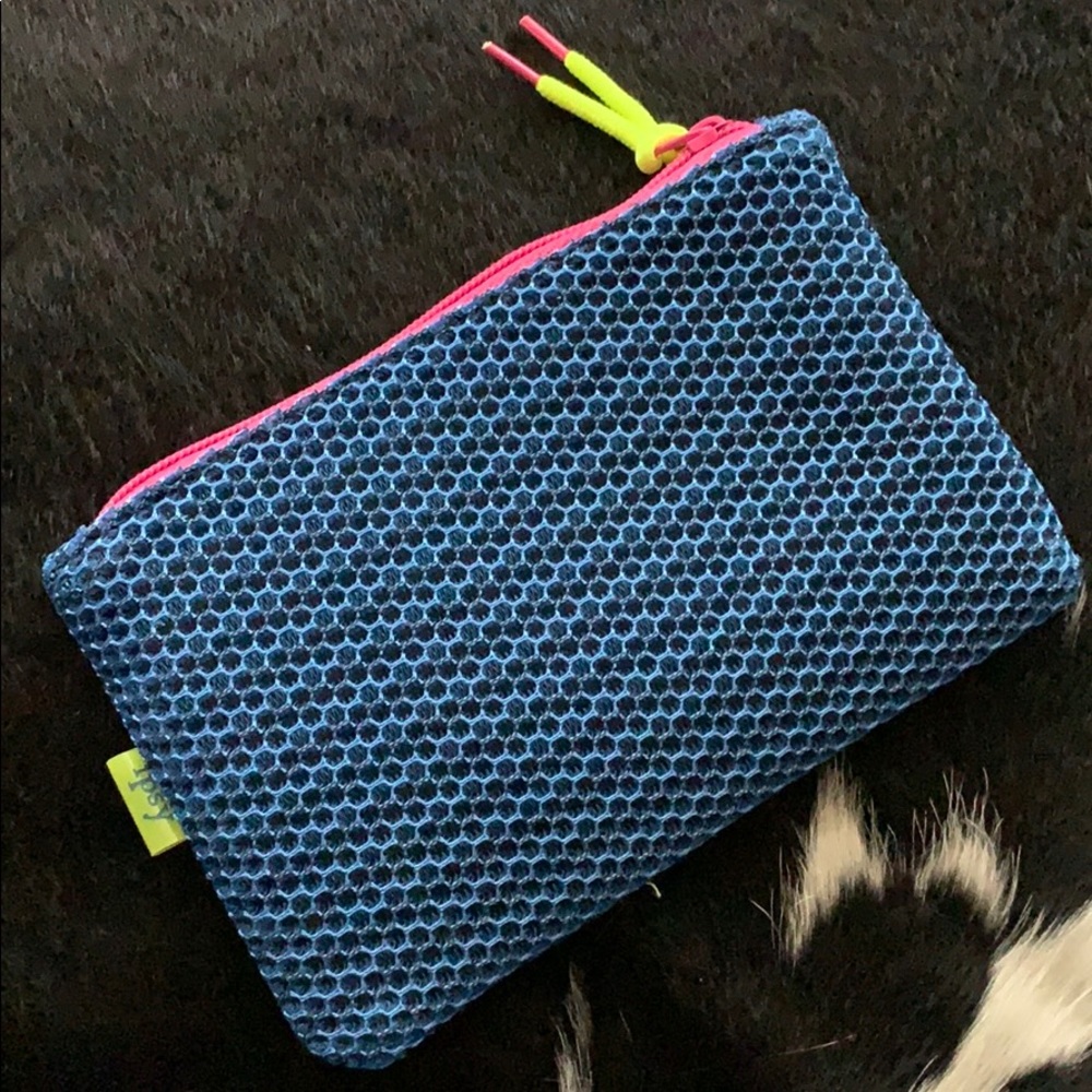 ipsy pouch - Picture 4 of 7